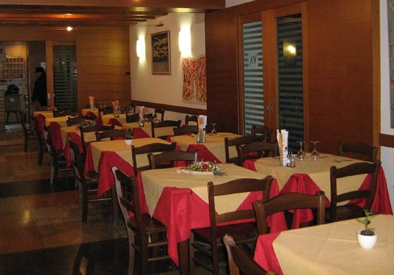 Das Restaurant Claut (Piancavallo und die Friauler Dolomiten) Vittoria