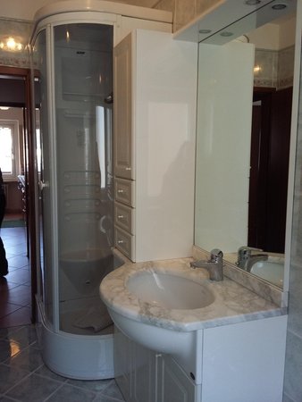 Photo of the bathroom Apartments Casa Moena