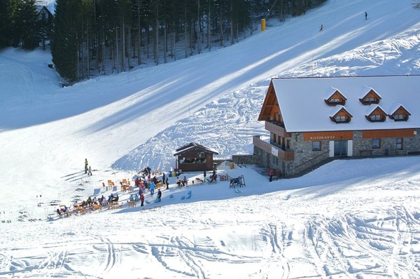 Photo exteriors Mountain hut Al Cocul