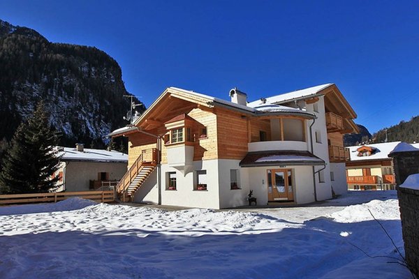 Foto invernale di presentazione Appartamenti Cèsa Dolomia