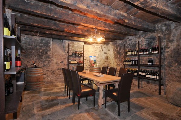 La cantina dei vini Sluderno Zum Weißen Rössl