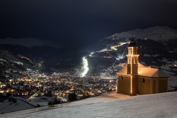 Präsentationsbild Skizentrum Bormio Ski