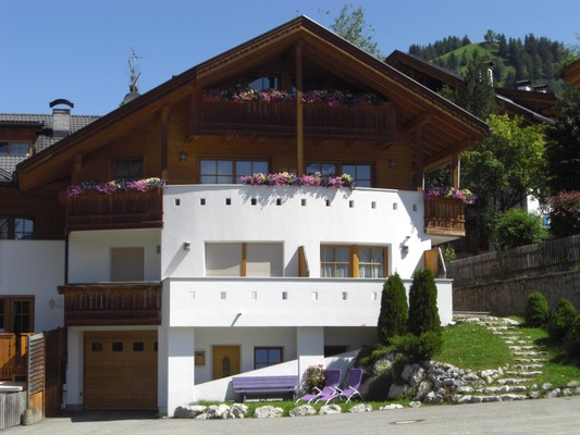 Photo exteriors Apartments Pars