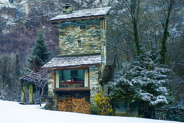 Foto invernale di presentazione Torre Scilano - Appartamenti in agriturismo