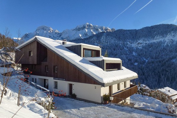 Foto Außenansicht Ferienwohnungen Ciasa Saina