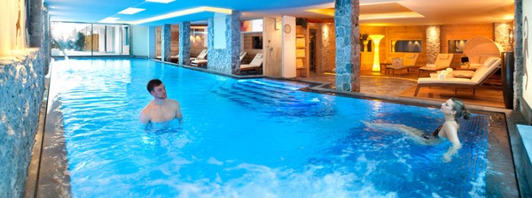 La piscina Wellness & Day-SPA ABINEA
