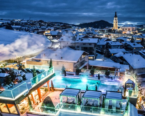 Foto esterno in inverno Wellness & Day-SPA ABINEA