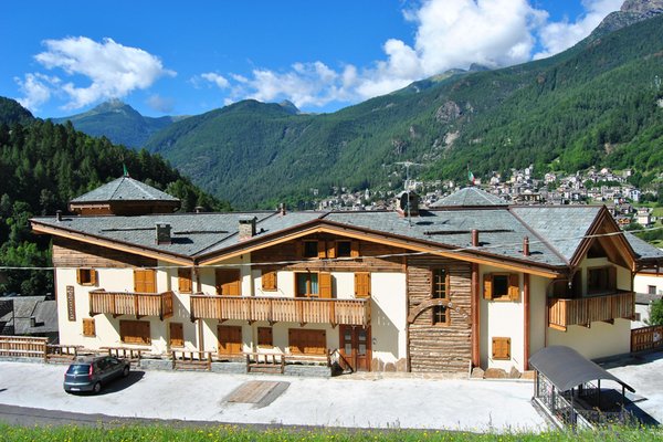 Foto esterno in estate Casa Vacanza La Rocca