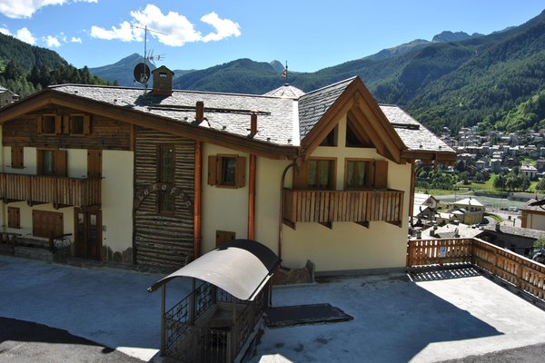 Foto esterno in estate Casa Vacanza La Rocca