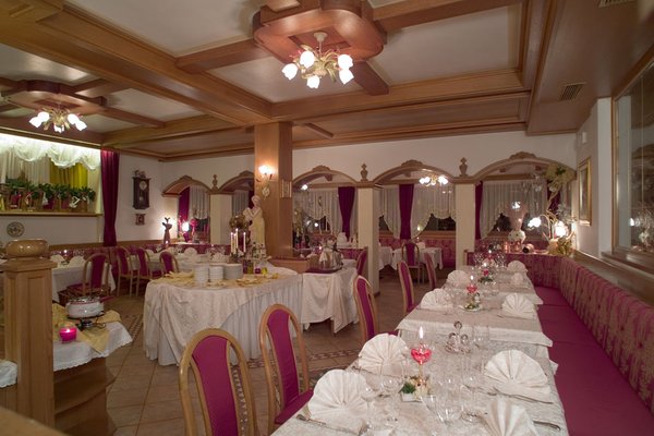 Il ristorante Falcade Park Hotel Arnica