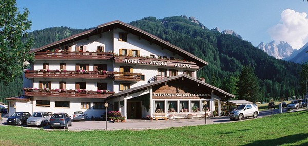 Foto esterno Hotel Stella Alpina
