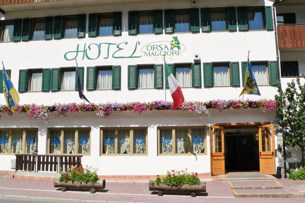 Foto esterno Hotel + Residence Orsa Maggiore