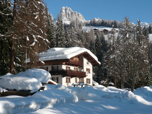 Foto esterno Appartamenti Borgate tra le Malghe - Danilo Marmolada