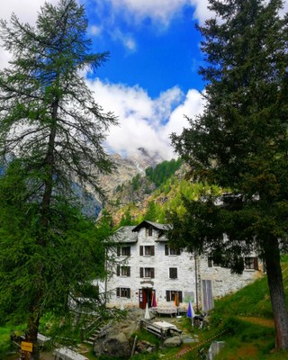 Photo exteriors Mountain hut with rooms Alpe Musella
