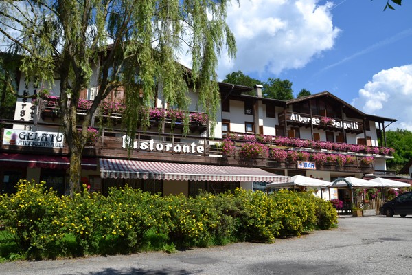 Foto esterno Hotel Salgetti
