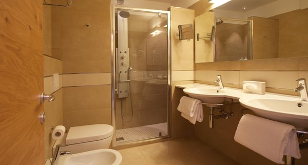 Foto del bagno Hotel Sayonara