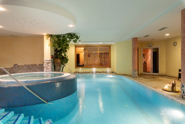 Photo of the indoor swimming pool