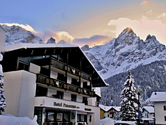Foto Außenansicht Hotel Panorama