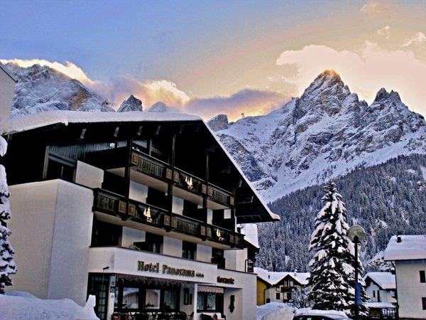 Foto invernale di presentazione Hotel Panorama