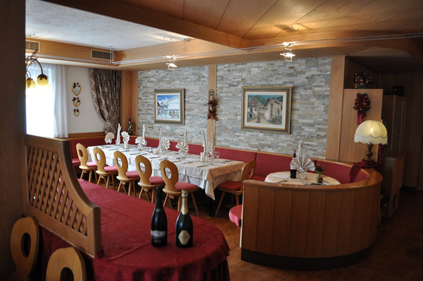 The restaurant San Martino di Castrozza La Montanara