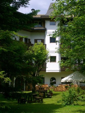 Photo exteriors in summer Park Hotel Miramonti