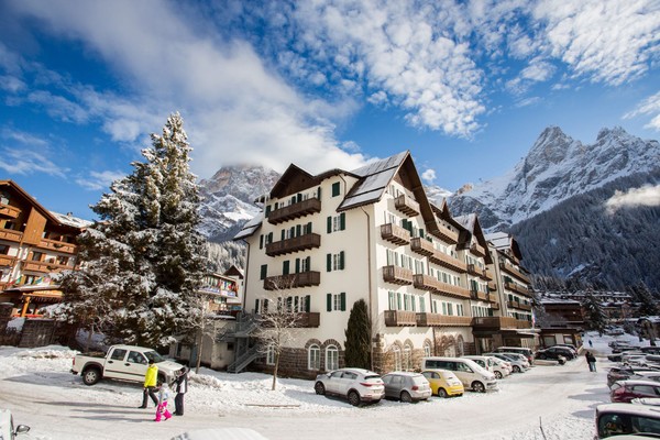 Photo exteriors TH San Martino - Majestic Dolomiti Hotel