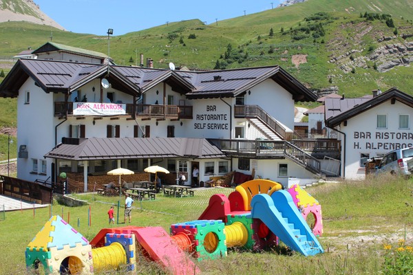 Photo exteriors Hotel Alpenrose
