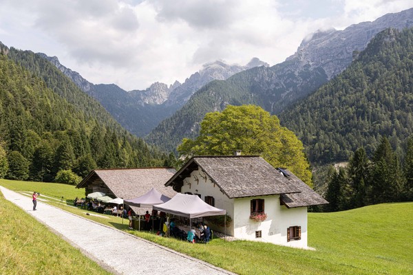Photo exteriors Hotel Isolabella Wellness