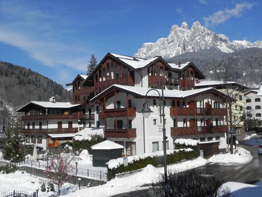 Foto invernale di presentazione Hotel Isolabella Wellness Art & Music