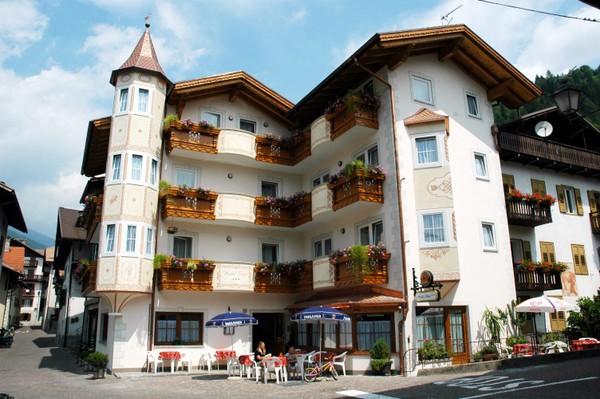 Foto esterno Hotel Siror