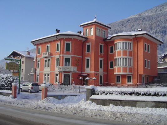 Photo exteriors Hotel Luis