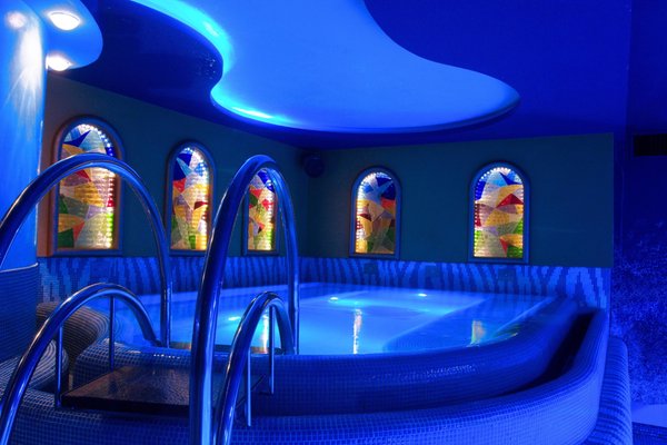 Foto des Hallenschwimmbads