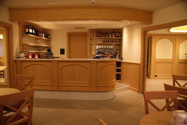 Foto del bar Garni-Hotel Paradisi