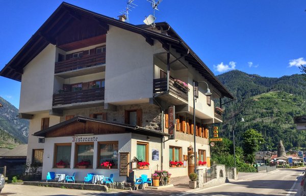 Foto esterno in estate Lagorai
