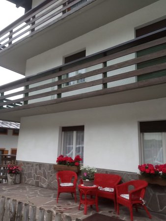 Foto esterno in estate Zecchini