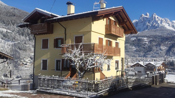 Foto Außenansicht Ferienwohnungen Lucian Maria 46