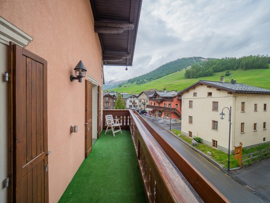 Foto vom Balkon Maison Ostaria