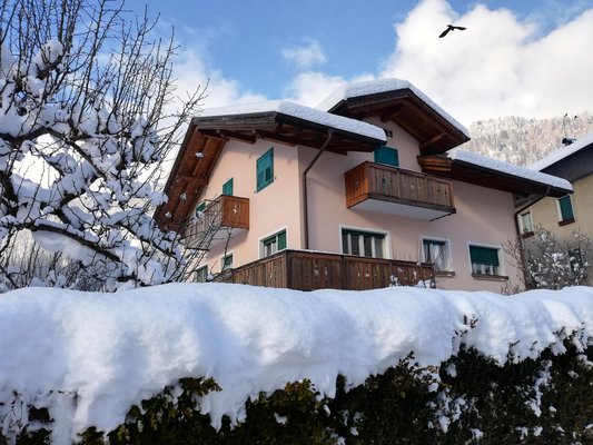 Foto esterno in inverno Casa Zugliani