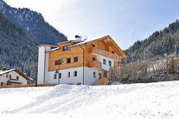 Foto esterno Appartamenti Cesa Leni