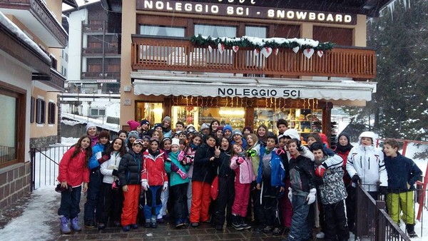 Foto esterno Noleggio sci Sport Tisot