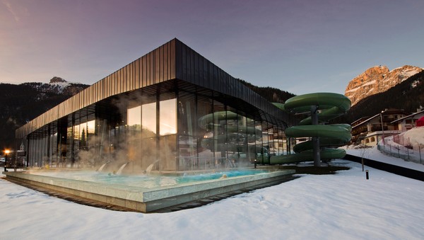 Foto esterno Piscina e Wellness Dòlaondes