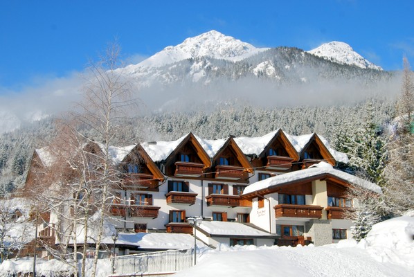 Photo exteriors Hotel + Residence Il Piccolo Dolomiti Resort
