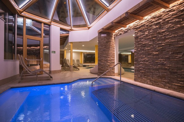 Foto des Hallenschwimmbads