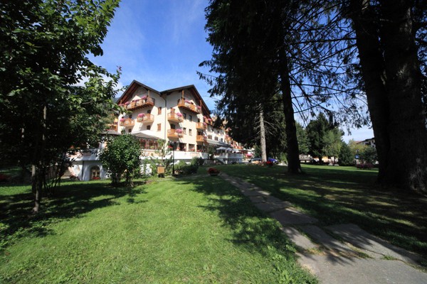 Foto esterno Park Hotel Sport