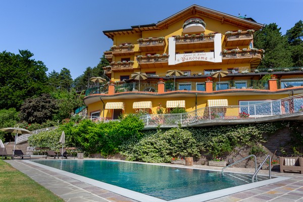 Foto esterno Alp & Wellness Sport Hotel Panorama