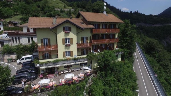 Foto esterno Hotel Aurora