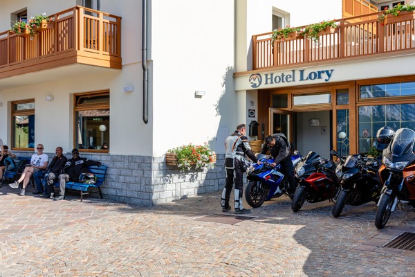 Foto esterno Hotel Lory