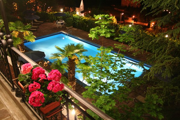 Photo of the outdoor swimming pool