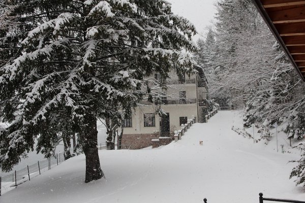 Foto esterno in inverno Lago Park Hotel