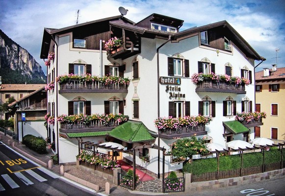 Foto esterno Hotel Stella Alpina